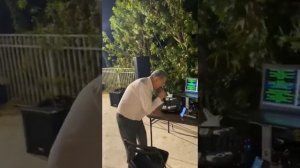 Сулик Садыков в Майами белый лебедь на пруду