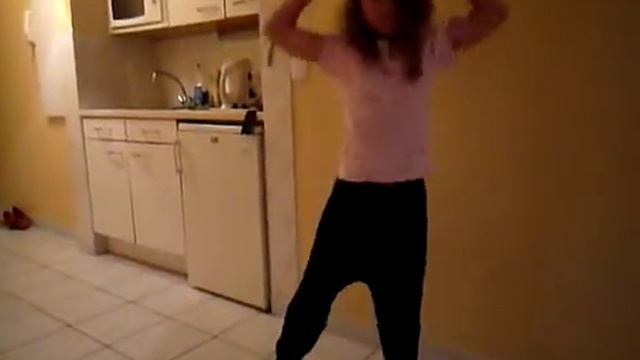 Милый белый пушистый котенок смотреть онлайн