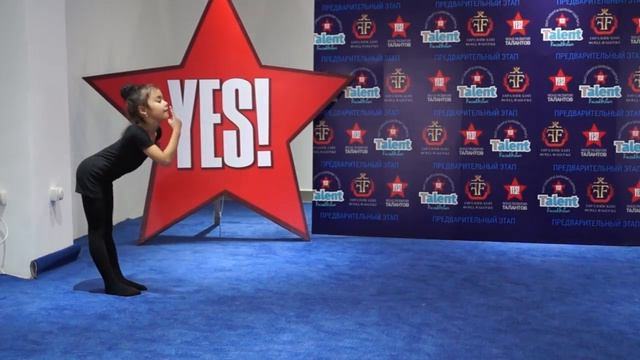 Абленко Арина - 6 лет - композиция "Буратино" смотреть онлайн