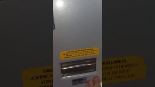 Как ездить в трамвае в Польше. смотреть онлайн