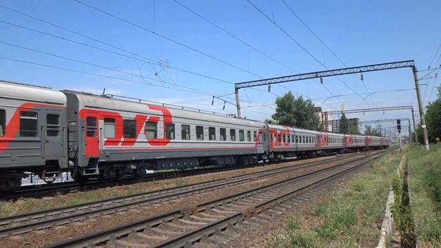 ЭП1М-762 с поездом №531 Киров — Адлер.