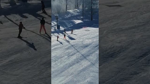 Конец сезона "Ультра" на Роза Хутор, начало зимнего сезона. Цены ниже, трассы лучше, погода огонь. смотреть онлайн