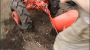 Посадка картошки под плуг мотоблока