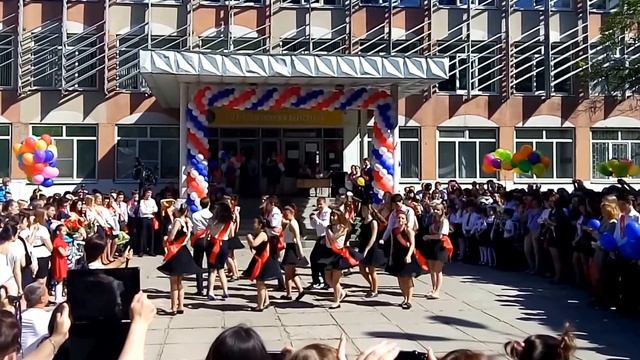 МДОУ СОШ № 107 Ростов на Дону Выпуск 2015 Последний звонок Танец выпусников смотреть онлайн