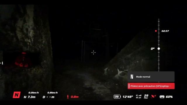 J'ENQUETE ET JE DORT TOUTE UNE NUIT EFFRAYANTE DANS CE CAMP CAMP DE GUERRE ALLEMAND смотреть онлайн