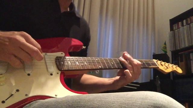 Juliano P. trying Lace Sensor Gold pickups смотреть онлайн
