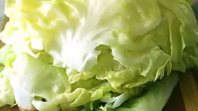 Капустные листья К ГРУДИ НА ВСЮ НОЧЬ… Эффект оказался впечатляющим смотреть онлайн