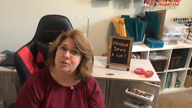 Friday Sews - Review of the Remy Raglan by Sew House Seven and a Fun Holiday Challenge смотреть онлайн