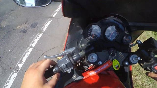 Сколько проедет мотоцикл(Suzuki rf600r) на 0.5 литра????Эксперимент! смотреть онлайн