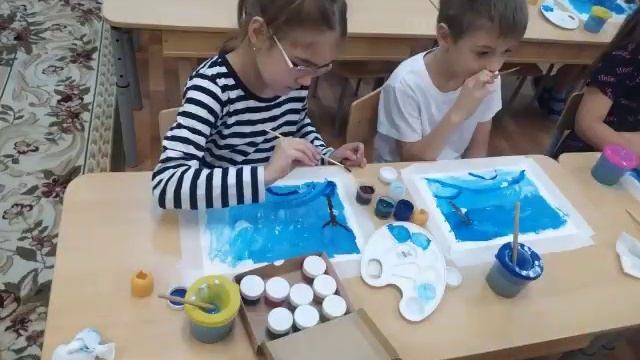 Рисование в подготовительной группе №6 на тему "Зимний пейзаж".- смотреть онлайн