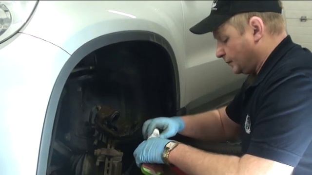 Замена колодок на Volkswagen Tiguan смотреть онлайн