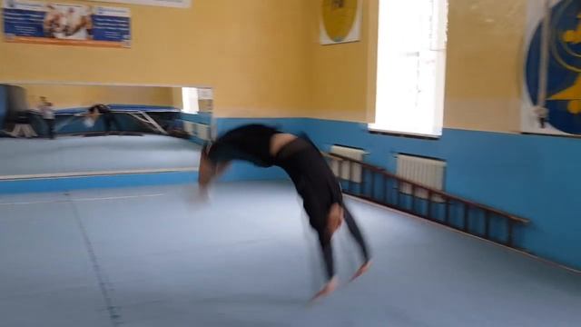 Рондат-фляк смотреть онлайн