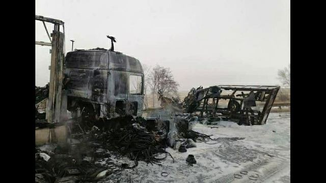 Газель и фура загорелись после столкновения в Сергиевском районе Самарской области смотреть онлайн