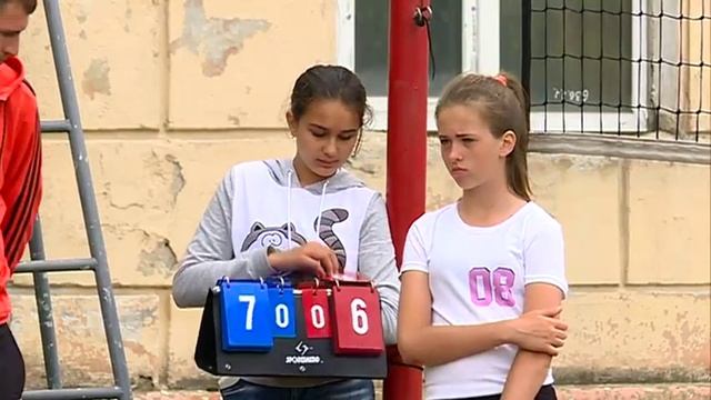 Уссурийские спортсмены открыли сезон пляжного волейбола смотреть онлайн