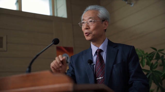 Абсурдность доводов Компартии Китая, клеймящей религиозные убеждения как феодальные предрассудки смотреть онлайн