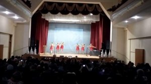 Танец с ложками