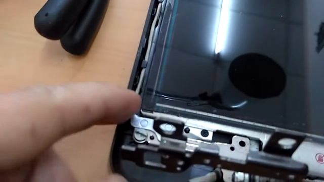 Замена петель ноутбука // Главное правило смотреть онлайн