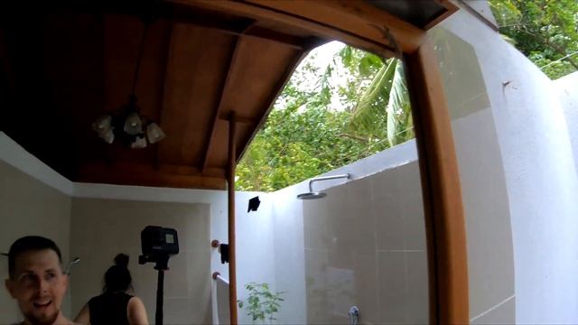 Наши Мальдивы (Серия 1): 4 перелёта, первые дни и... одни на острове! | Reethi Beach Resort смотреть онлайн