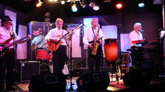 Johnny's Jukebox Harlem Nocturne Don Mickel On SaX  Rivals 082215