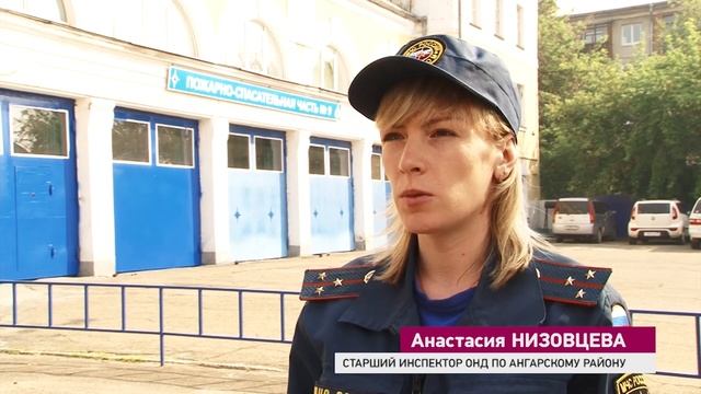 Горящий автомобиль пытались потушить в реке! смотреть онлайн