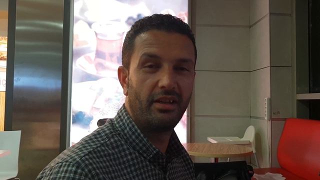 • Аисан Ведаҭ иҿцәажәара. Беседа с Ведатом Айсан. Conversation with Vedat Aysan смотреть онлайн