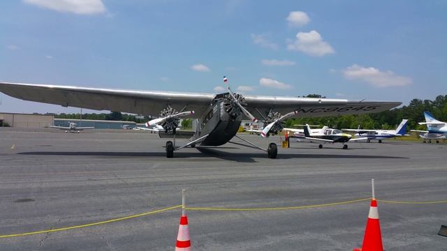 Ford Trimotor Taxi & Shutdown смотреть онлайн