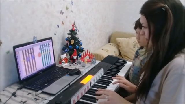 Обучение игре на фортепиано с программой Софт Моцарт. Виктория 29 смотреть онлайн