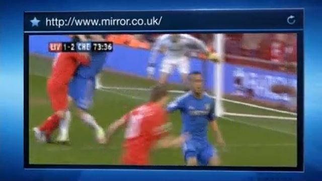 Луис Суарес укусил Бранислава Ивановича во время игры смотреть онлайн