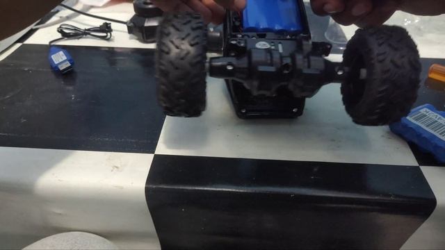 Unboxing Mobil Remote Control 4WD RC Offroad 1:16 Rock Crawler RC Crawler 6141. смотреть онлайн