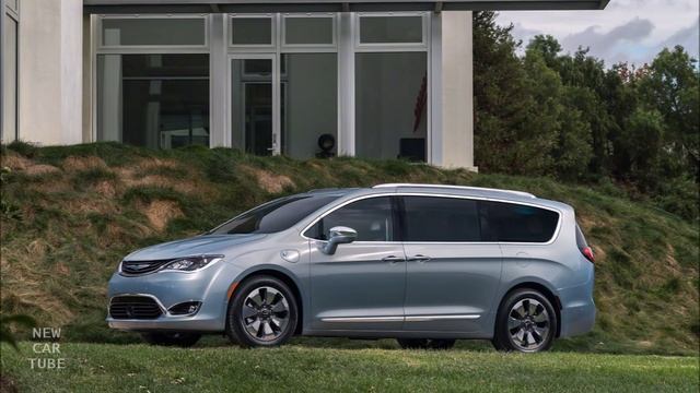 2017 Chrysler Pacifica VS KIA Sedona смотреть онлайн