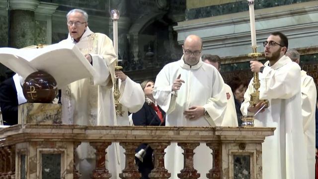 CHIESA CATTEDRALE DI NAPOLI 8 APRILE FESTA DELLA DIVINA MISERICORDIA смотреть онлайн