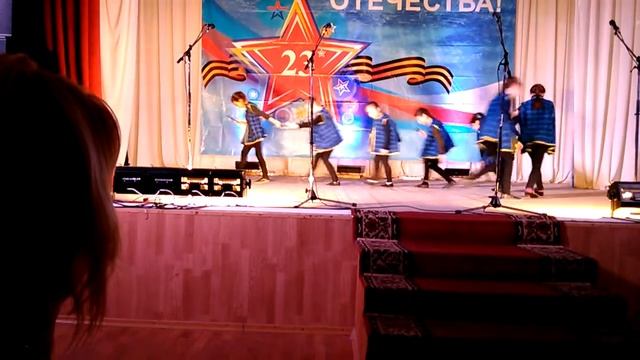 Танец Сыщики.Эстрадный номер на 23 февраля.8 марта. смотреть онлайн