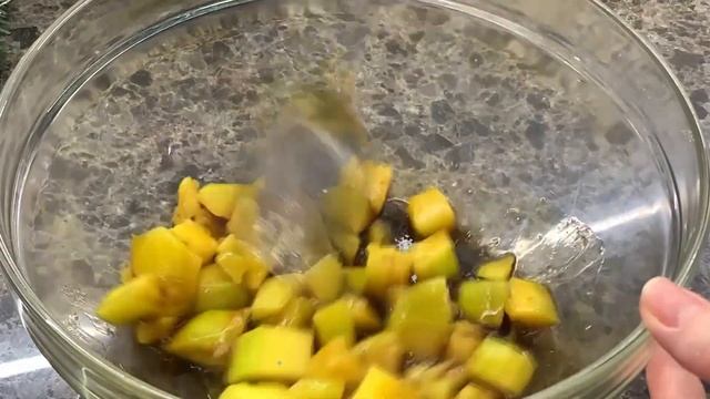 Украшение праздничного стола - салат с курицей по-тайски (КЕТО, LCHF, ПП) смотреть онлайн