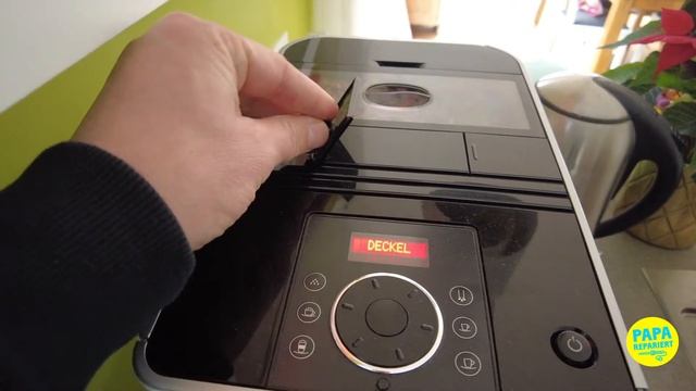 Jura Ena Micro 9 reparieren – Deckel schließen-Fehler (Einfacher Trick) смотреть онлайн