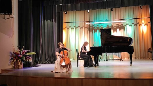 Отчетный концерт струнного отделения Царскосельской гимназии искусств им Ахматовой. 23 марта 2023. смотреть онлайн