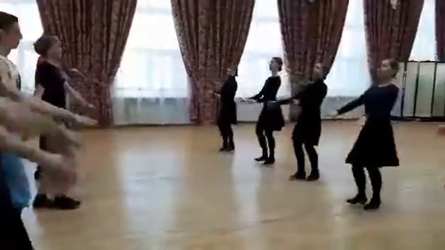 Репетиционный процесс Мордовского государственного ансамбля песни и танца Умарина Танец села Левжа смотреть онлайн