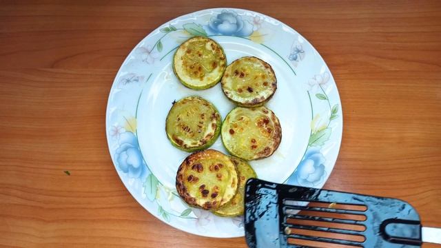 Таких вкусных кабачков я еще не ел! Испанские кабачки с чесноком. Просто и быстро смотреть онлайн
