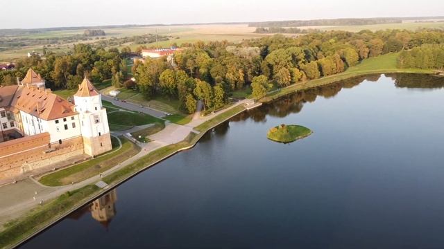 Mir Castle - Beautiful Belarus | 4K смотреть онлайн