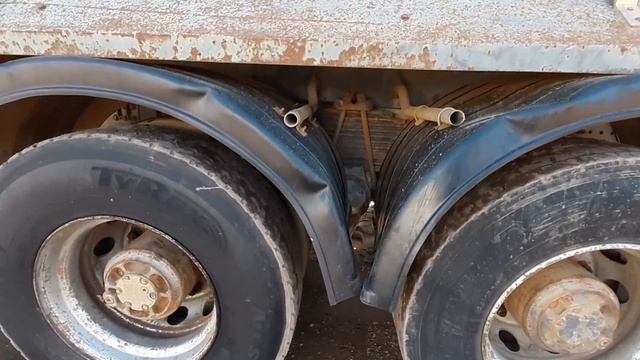 Обзор самосвала Volvo FM 12 84R 2004 г.в. смотреть онлайн