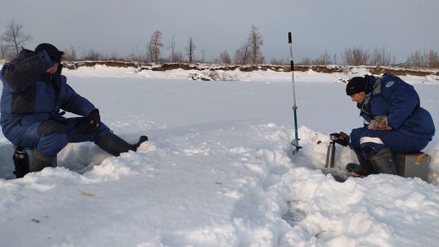 зимняя рыбалка 2021!!Рыбалка зимой!!! смотреть онлайн