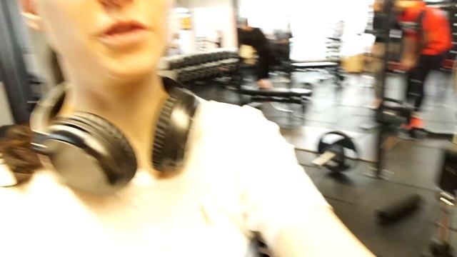 Готовлю диетический суп| Живот после кесарево сечения | Тренировка в спорт зале| Быстрый шопинг смотреть онлайн