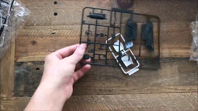 Unboxing of the 1/24 Aoshima Nissan GTR смотреть онлайн