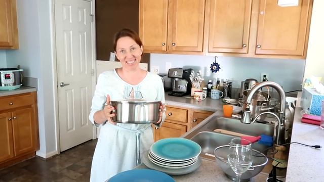 РЕШИЛИ ОСТАТЬСЯ ДОМА смотреть онлайн