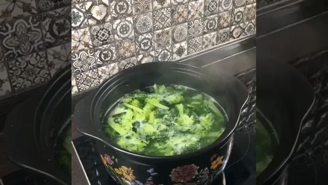 Приготовление вегетарианского супа-пюре