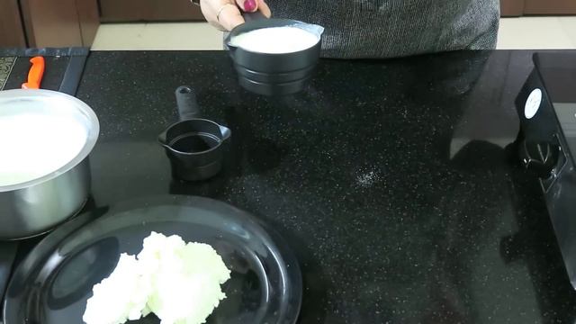 केवल 2 मिनट में मावा/खोया तैयार | Instant Mawa/Khoya | Milk Powder Recipe | Diwali Sweet Recipe смотреть онлайн