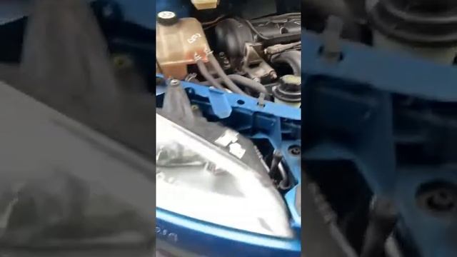 Проверка ДВС 1.6л (HWDA) на Ford Focus 2 перед снятием в Европе смотреть онлайн