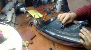 Skoda Rapid / ремонт фары / дыра и трещина в корпусе / шкода рапид