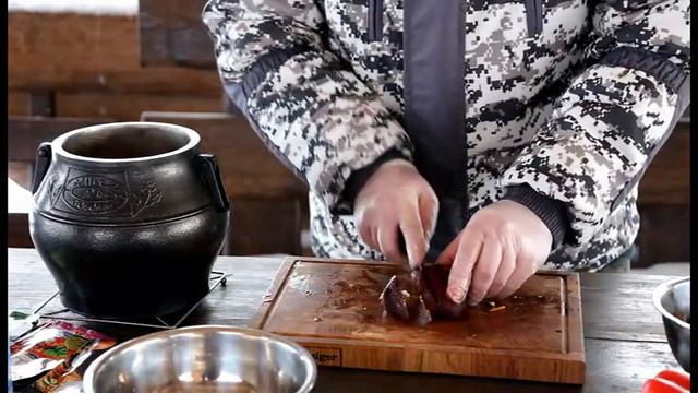 Борщ в афганском казане смотреть онлайн