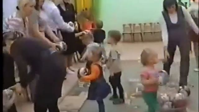 Младшая группа смотреть онлайн