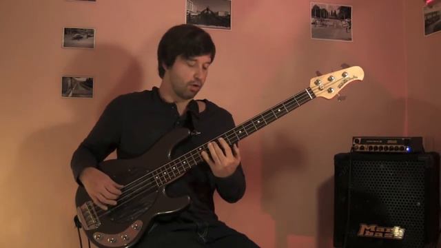 Bass Players United Lesson- Daniel Achenbach-Major 7 Chords смотреть онлайн